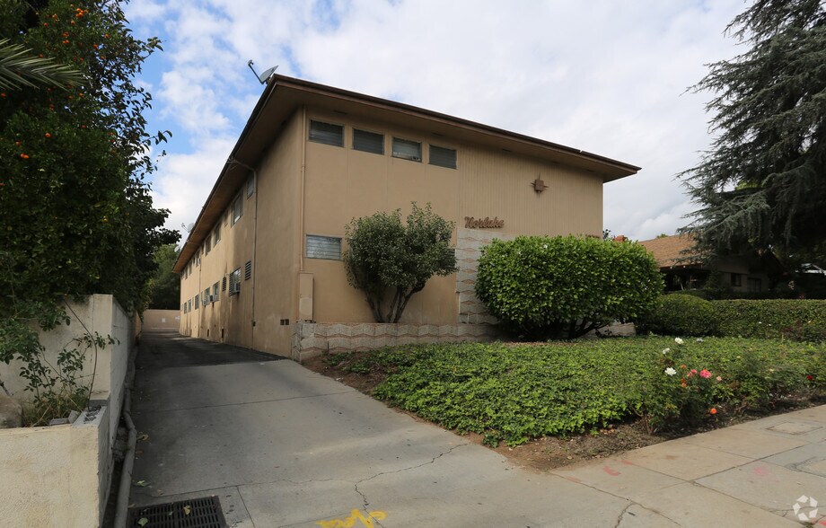 More Photos Of 1677 N Lake Ave, Pasadena Apartments For Sale