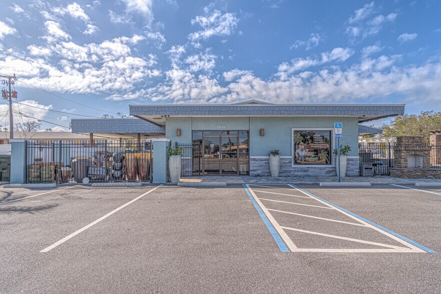 More Photos Of 2036 S Ridgewood Ave, Daytona Beach Medical For Sale