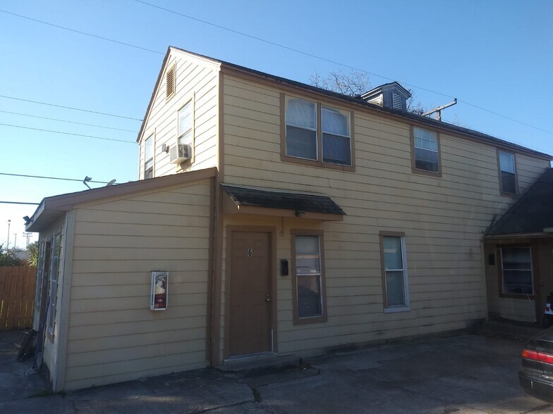 More Photos Of 1026 Miles St, Rosenberg Apartments For Sale