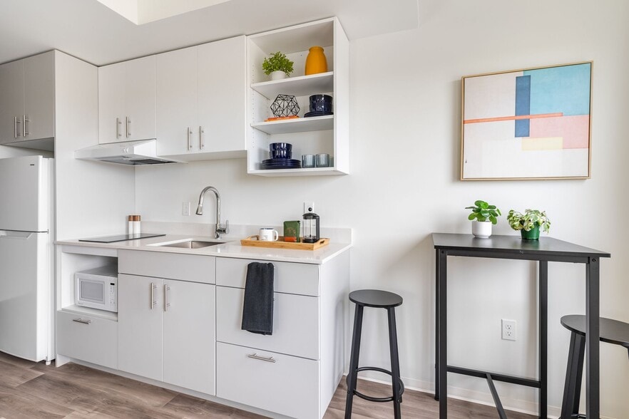 More Photos Of 5460 N Interstate Ave, Portland Apartments For Lease