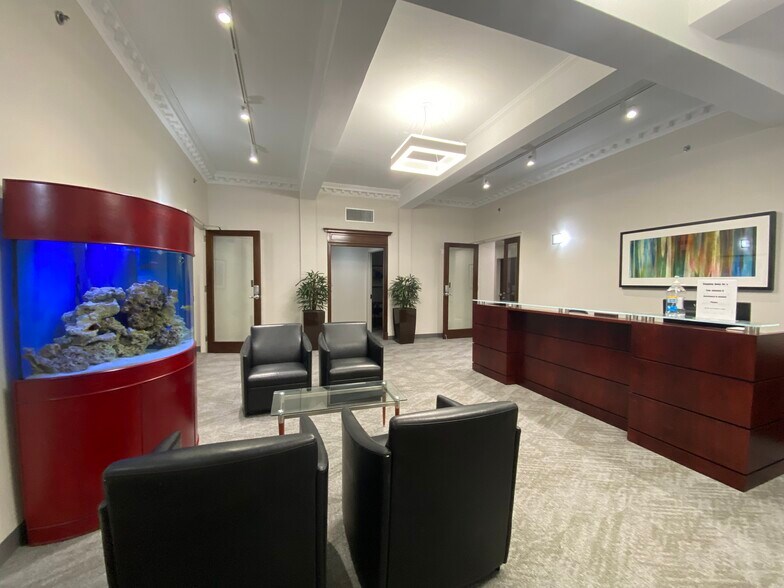 More Photos Of 60 E 42nd St, New York Coworking Space