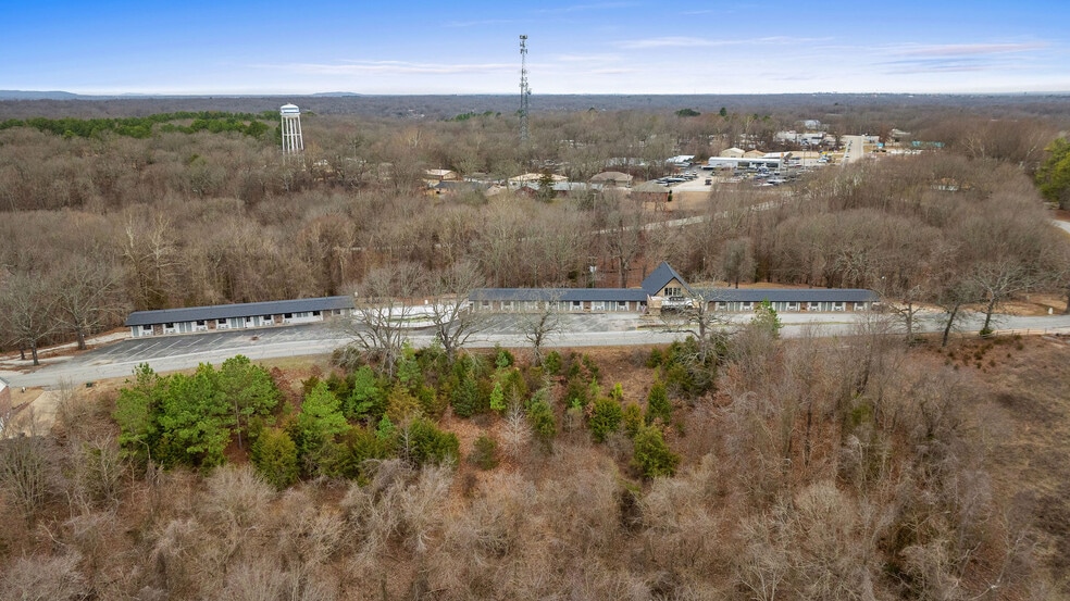 More Photos Of 14733 Dutchmans Dr, Rogers Hotel For Sale