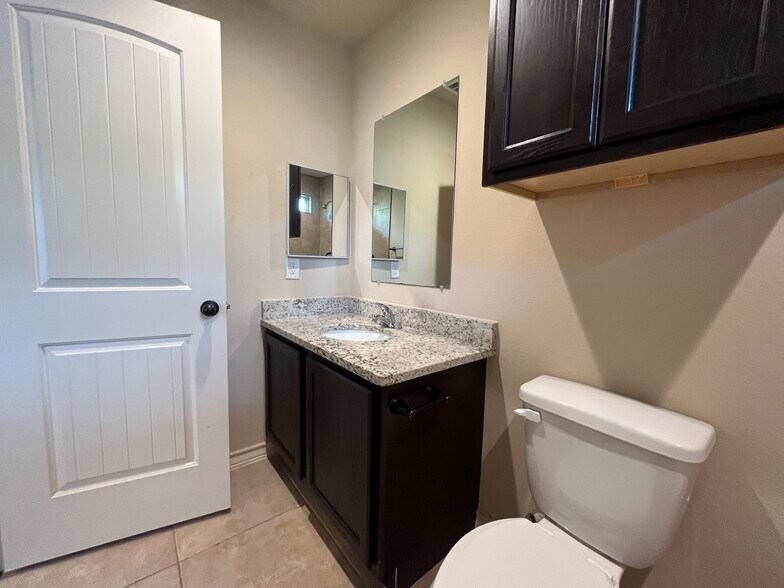 More Photos Of 6618 Mia Way, San Antonio Apartments For Sale