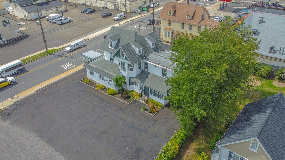 More Photos Of 625 Byberry Rd, Philadelphia Funeral Home For Sale