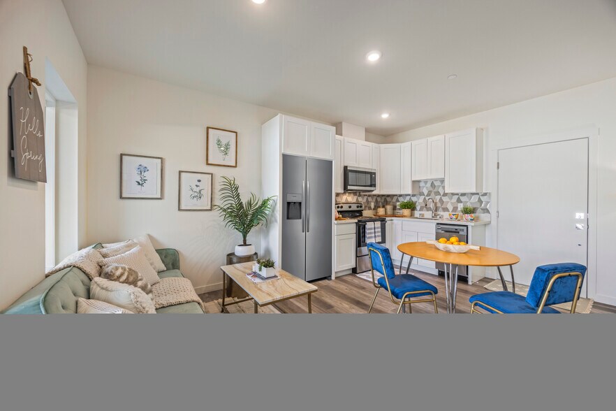 More Photos Of 2152 N 185th St, Shoreline Apartments For Sale