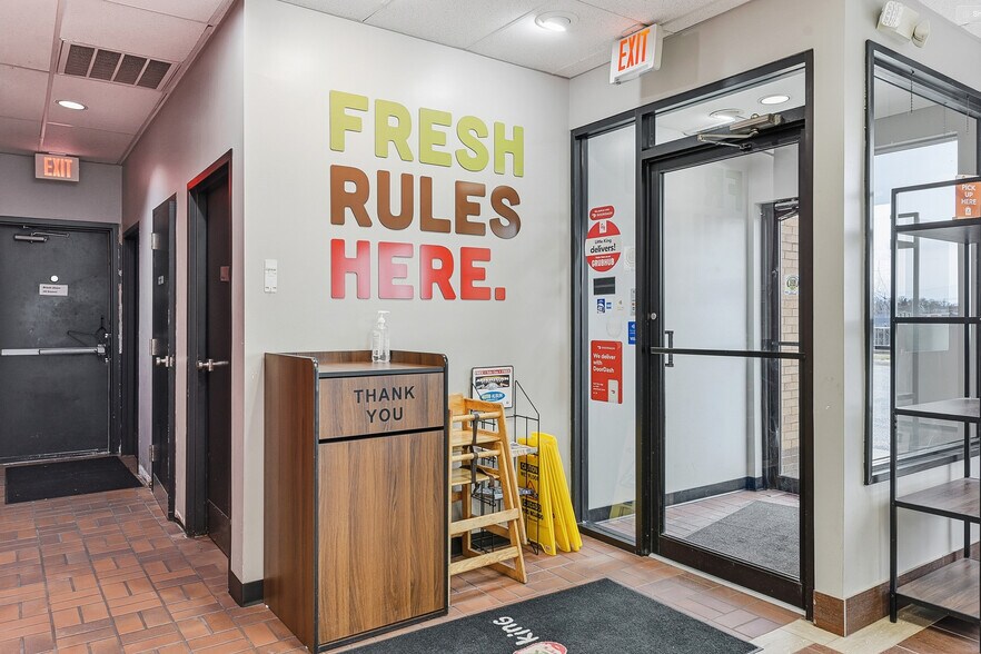 More Photos Of 14005 Q St, Omaha Fast Food For Sale