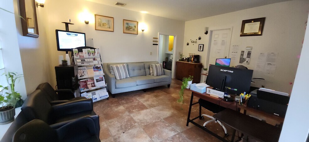 More Photos Of 516 51st St, West New York Office Residential For Lease