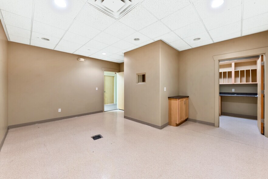 More Photos Of 7478 S Campus View Dr, West Jordan Medical For Sale