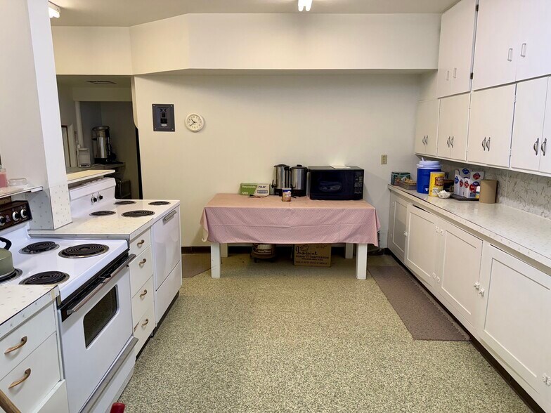 More Photos Of 209 1st N st, Hingham Religious Facility For Sale