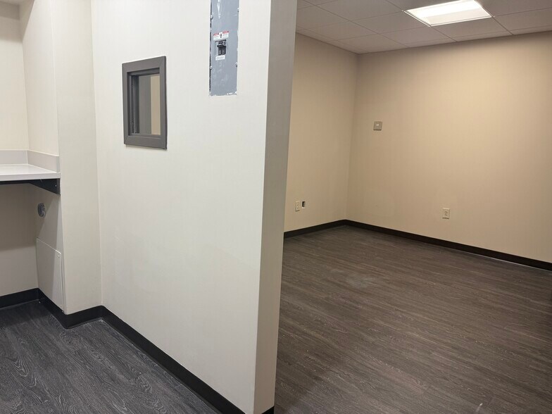 More Photos Of 3250 Deans Bridge Rd, Augusta Office For Sale