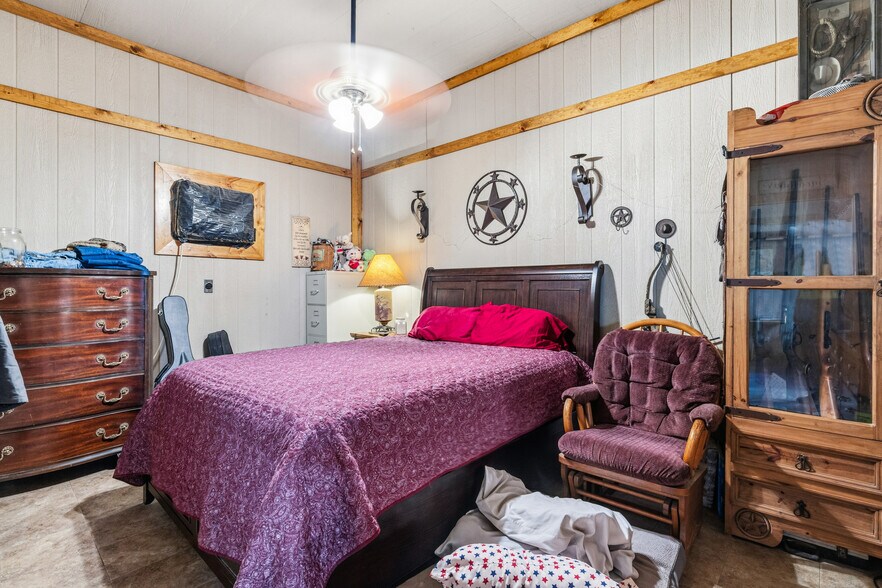 More Photos Of 1350 Moxley Camp Rd, Karnack Specialty For Sale