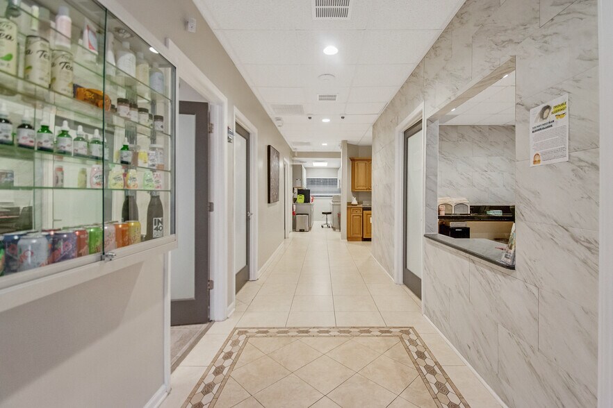 More Photos Of 4540 Southside Blvd, Jacksonville Medical For Sale