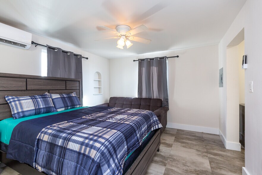 More Photos Of 345 Monroe St, Hollywood Apartments For Sale