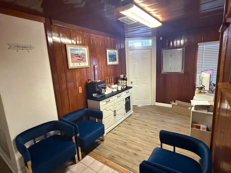 More Photos Of 8507 Forest City Rd, Orlando Office For Sale