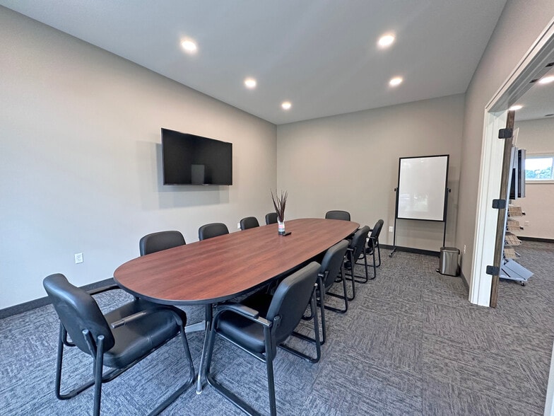 More Photos Of 6134 Northland NE dr, Belmont Office For Sale