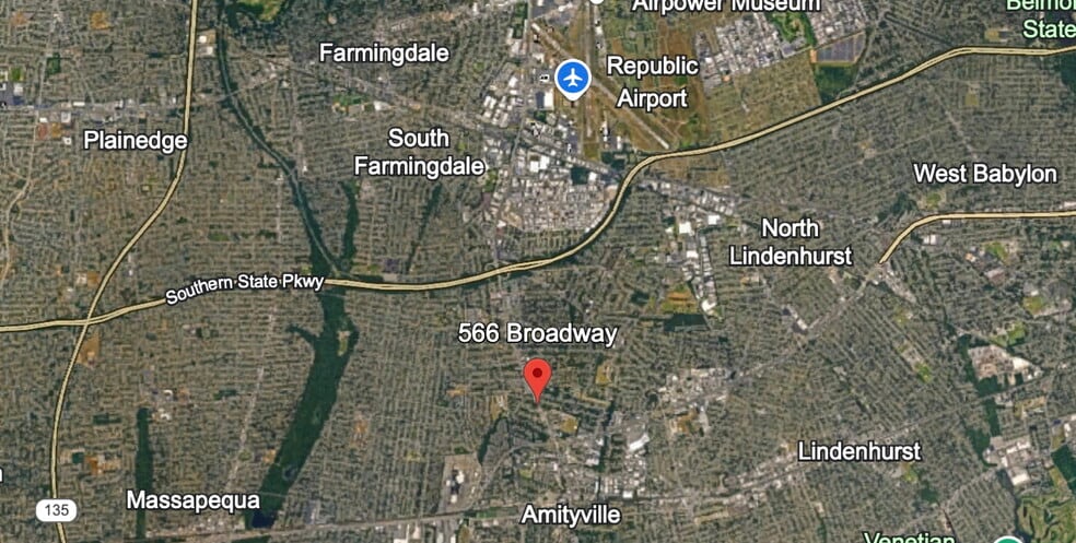 More Photos Of 566 Broadway, Amityville Showroom For Sale