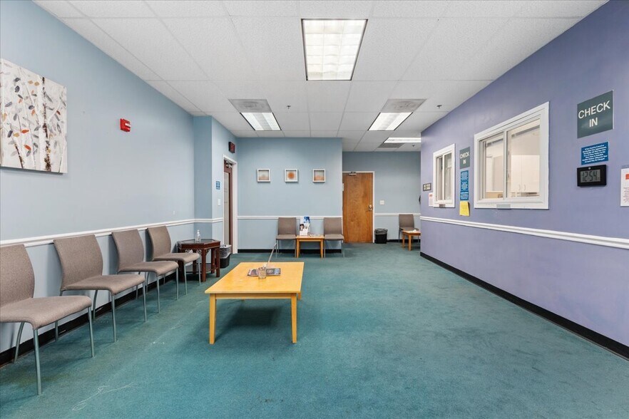 More Photos Of 8140 Ashton Ave, Manassas Medical For Sale