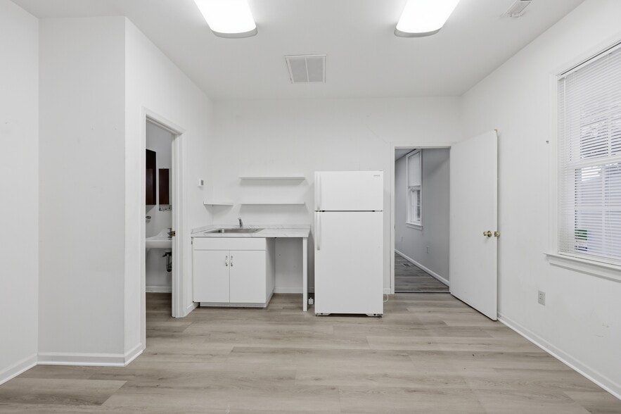 More Photos Of 2303 Pruden Blvd, Suffolk Healthcare For Sale