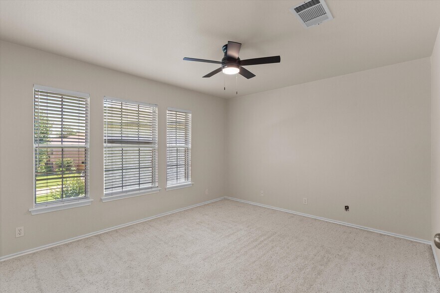 More Photos Of 201 Covala Dr, Cedar Park Specialty For Sale