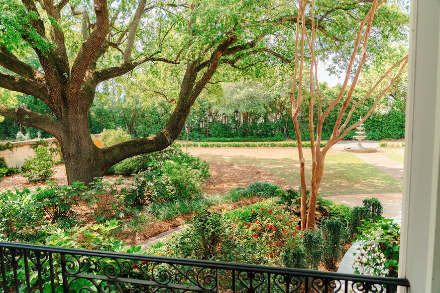 More Photos Of 120 E Liberty St, Sumter Specialty For Sale