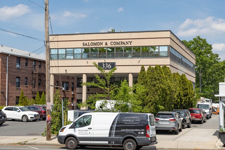 More Photos Of 336 Atlantic Ave, East Rockaway Office For Lease