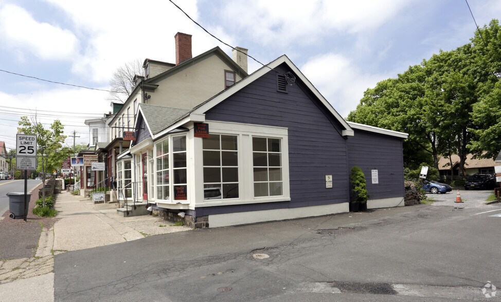 More Photos Of 12-20 W Bridge St, New Hope Storefront For Sale