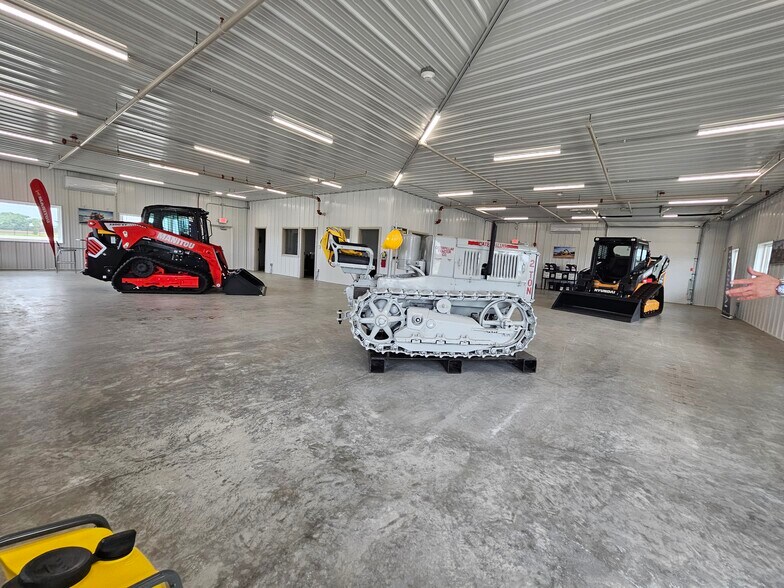 More Photos Of 26336 S Heritage Dr, Elwood Warehouse For Sale
