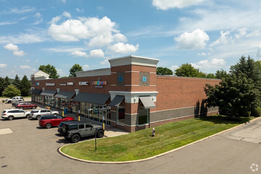 More Photos Of 7235-7735 Market Place Dr, Bainbridge Village Unknown For Lease