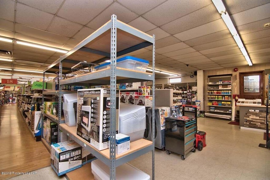 More Photos Of 541 State Route 93, Sugarloaf Light Distribution For Lease