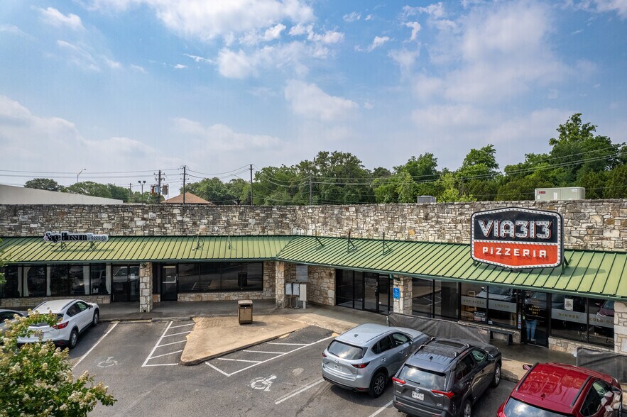 More Photos Of 6705 Hwy 290 W, Austin Unknown For Lease