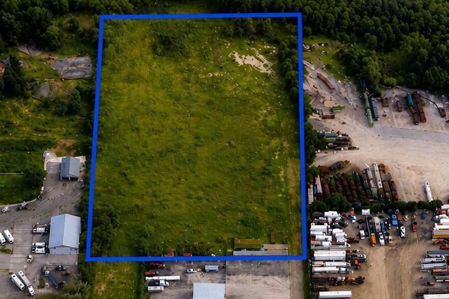 More Photos Of 2428 Wadsworth Rd, Waukegan Land For Lease