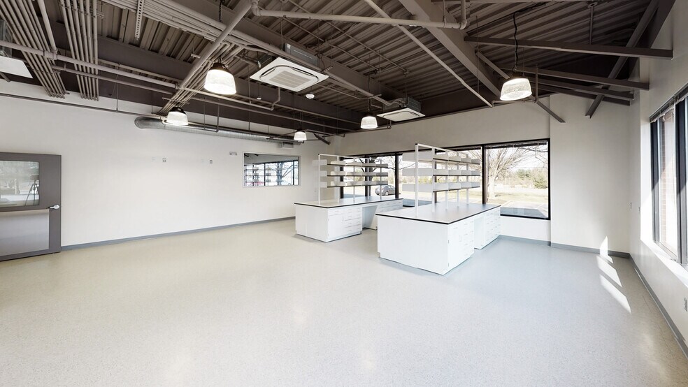 More Photos Of 7495 New Horizon Way, Frederick Research And Development For Lease