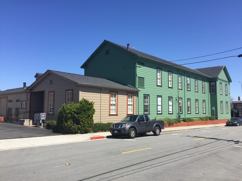 More Photos Of 801 Lighthouse Ave, Monterey Flex For Lease