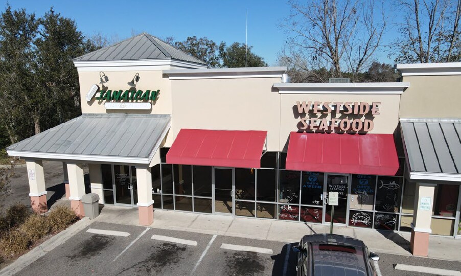 More Photos Of 7945 103rd St, Jacksonville Unknown For Lease