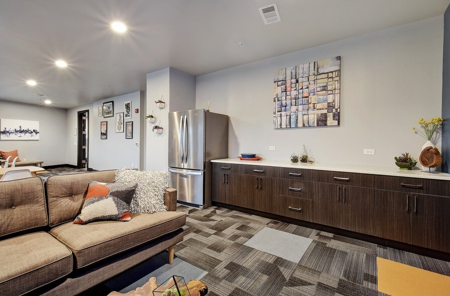 More Photos Of 6444 Burnet Rd, Austin Apartments For Sale