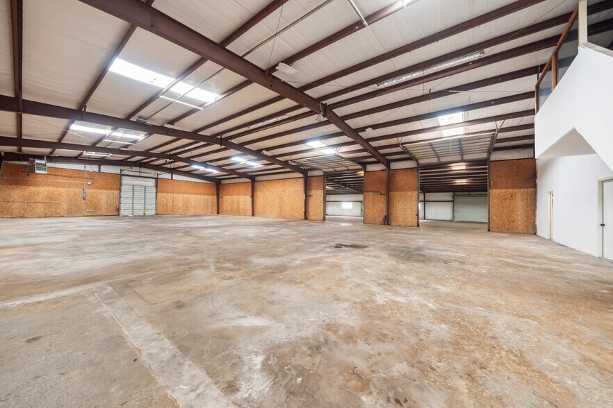 More Photos Of 6737 FM 362, Brookshire Warehouse For Lease