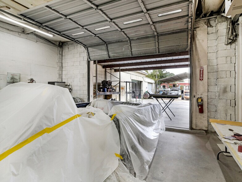 More Photos Of 1108 Anne St, Griffin Auto Repair For Sale