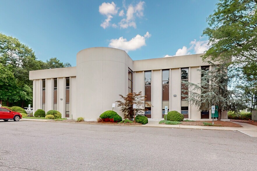 More Photos Of 2121 US Highway 22, Bound Brook Medical For Lease