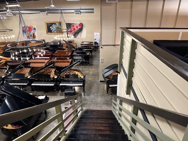 More Photos Of 841-843 Gilman St, Berkeley Storefront For Lease