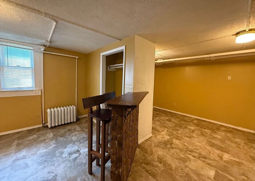 More Photos Of 823 18th St, Des Moines Apartments For Sale