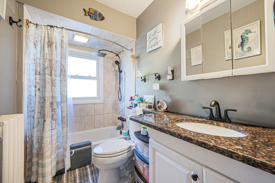 More Photos Of 504 Fire Island Ave, Babylon Flex For Sale