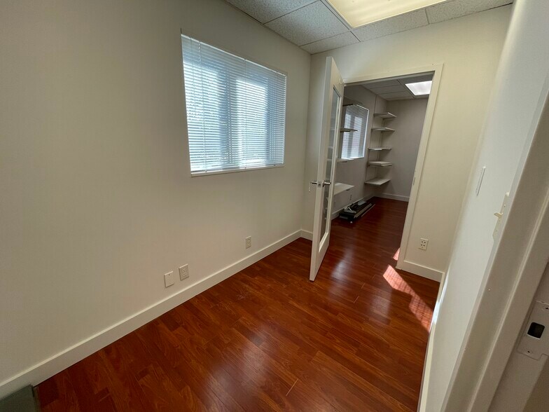 More Photos Of 401 E Jefferson St, Rockville Medical For Lease