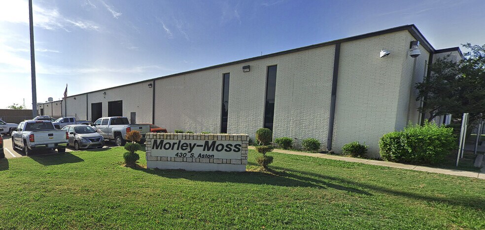 More Photos Of 430 S Aston Dr, Sunnyvale Warehouse For Lease