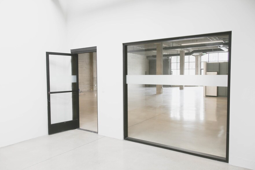 More Photos Of 1252-1256 Howard St, San Francisco Storefront Retail Office For Lease