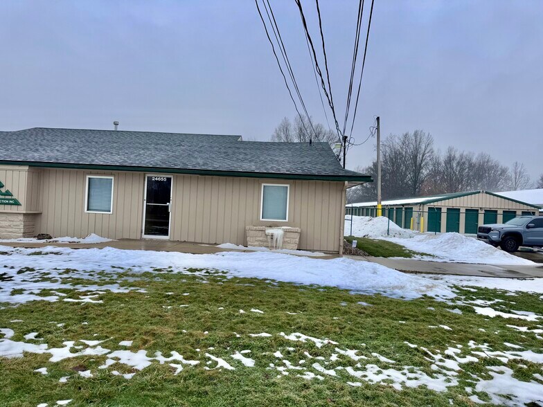 More Photos Of 24653-24655 Sprague Rd, Columbia Station Office For Lease