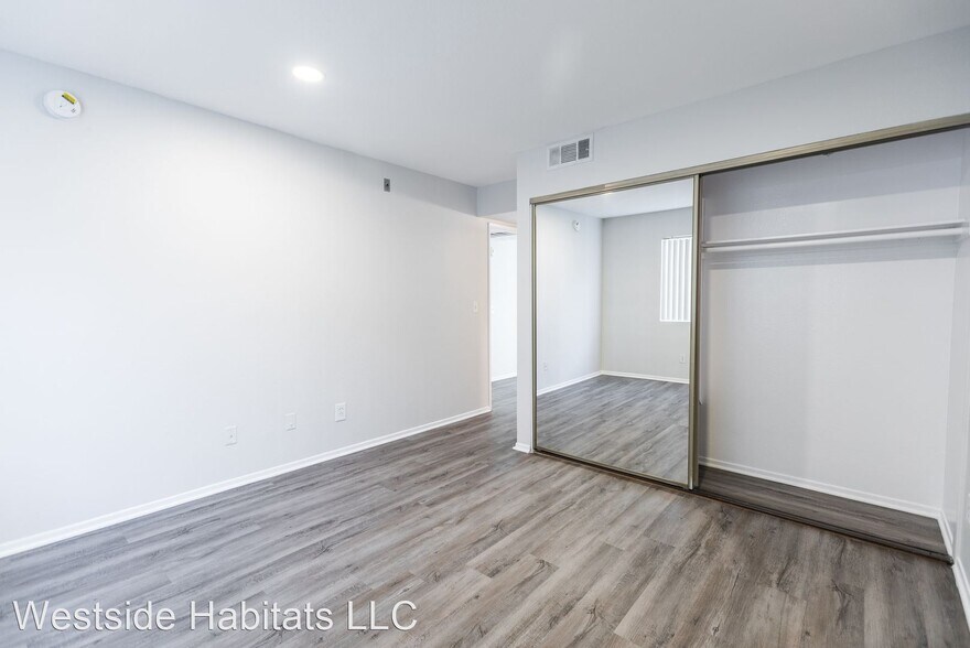 More Photos Of 4406 Cahuenga Blvd, Toluca Lake Apartments For Sale