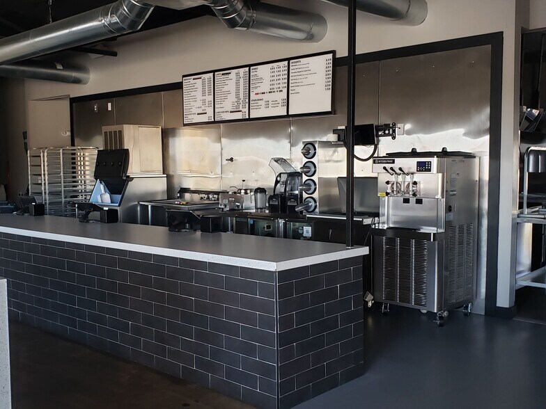 More Photos Of 229 Heritage, Lone Grove Fast Food For Sale