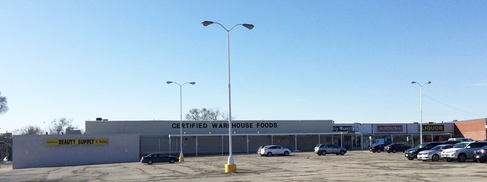 More Photos Of 118-122 E Jackson St, Joliet Unknown For Lease