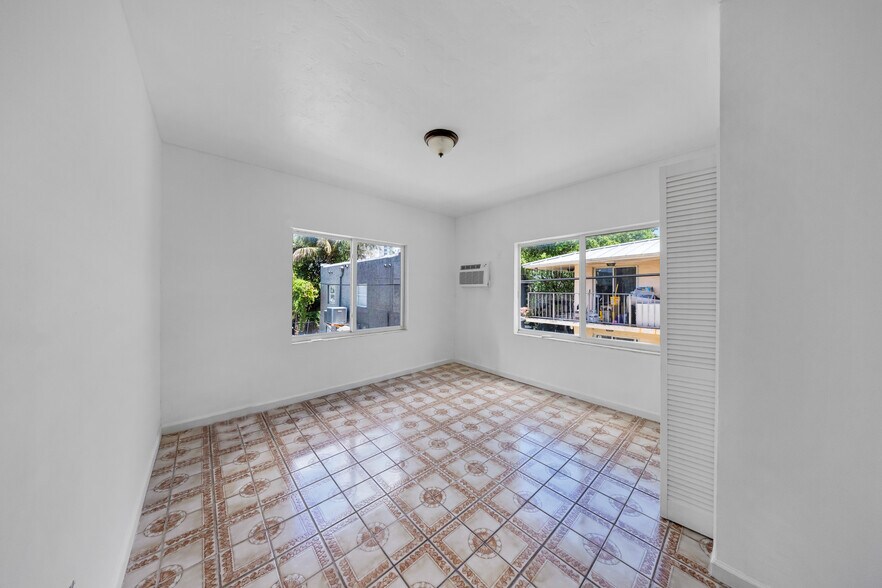More Photos Of 840-858 NW 4th St, Miami Apartments For Sale