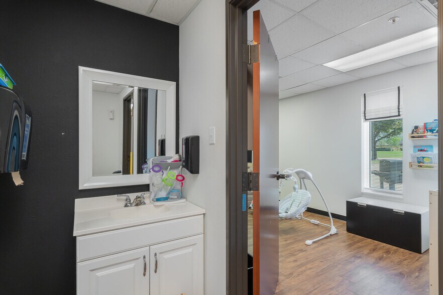 More Photos Of 5700 Mark Ln, Rowlett Religious Facility For Sale